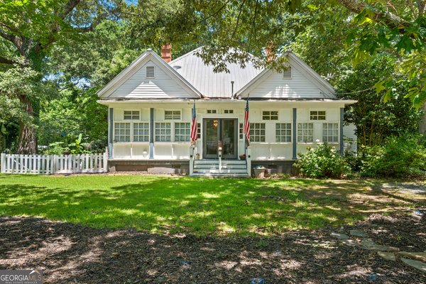 107 Sixth Avenue Mansfield