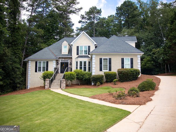 225 Skidaway Court, Alpharetta