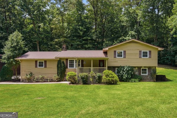 2982 State Rte 382 Ellijay