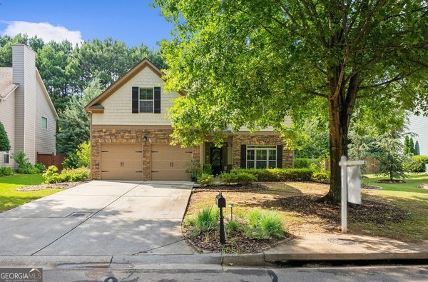 main picture of 3920 Hunters Walk Way, Cumming