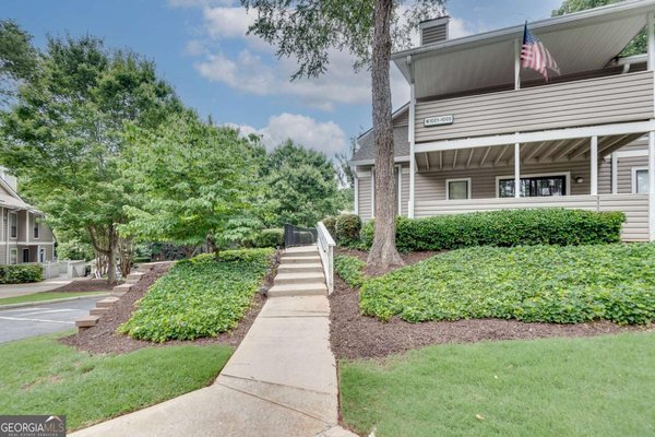 1004 Wynnes Ridge Circle, Marietta