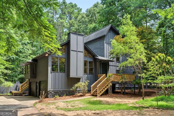 120 Emerald Cove Drive, Woodstock