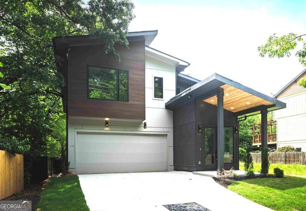 31 Walthall Street, Atlanta