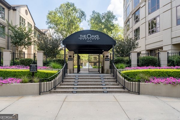 3475 Oak Valley Road, Atlanta