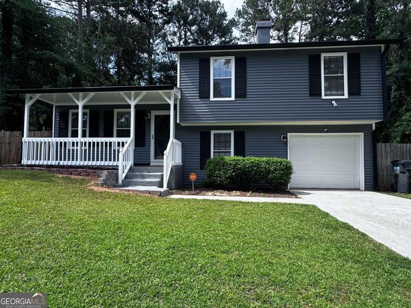 4013 Mckinley Drive Snellville