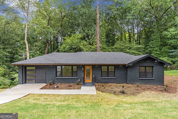 1300 Aniwaka Avenue, Atlanta