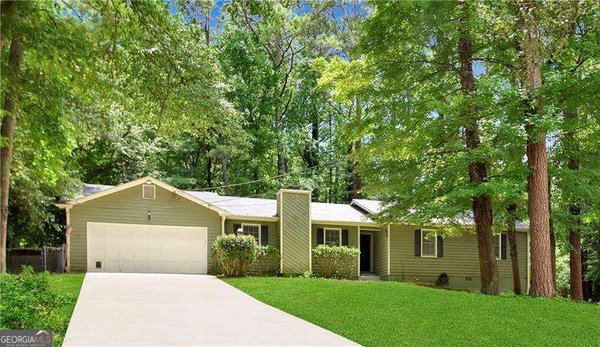 2654 Crystal Court, Lawrenceville
