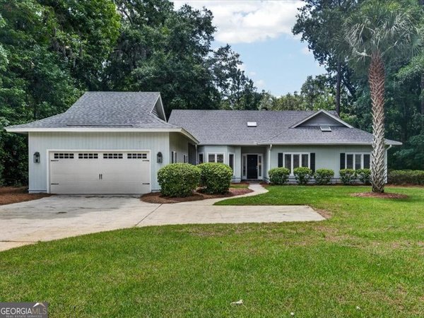 1 Black Hawk Trail Savannah
