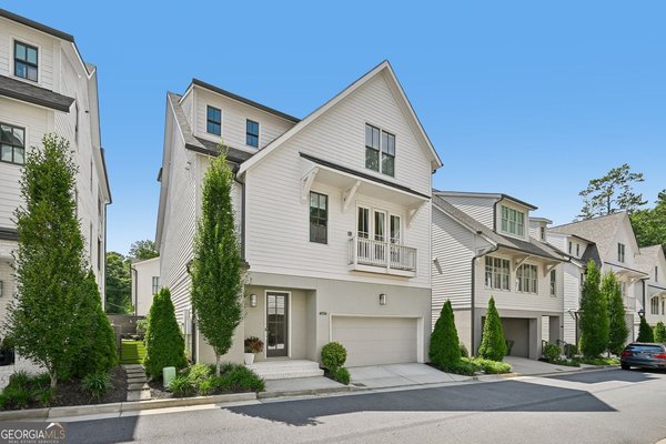 main picture of 4036 Hazel Nut Lake, Atlanta
