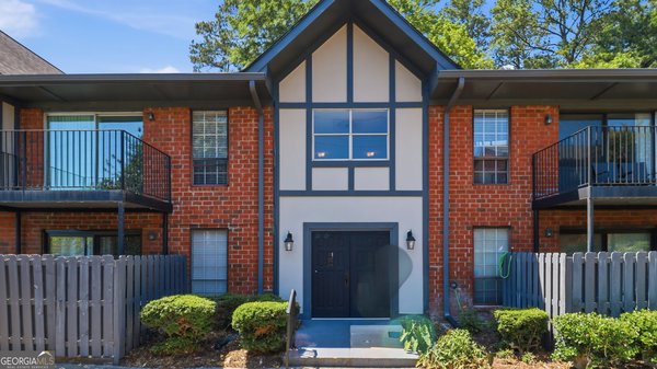 main picture of 6851 Roswell RD, Atlanta