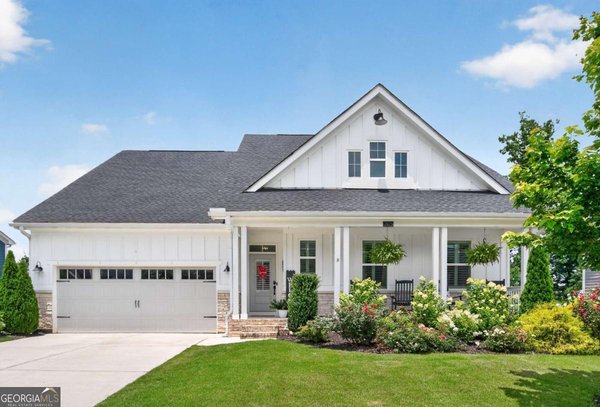 main picture of 7875 Scenic Ridge Way, Cumming
