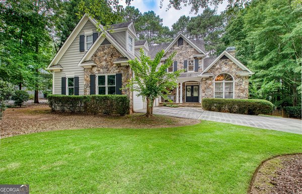22 Shoreline Drive Newnan