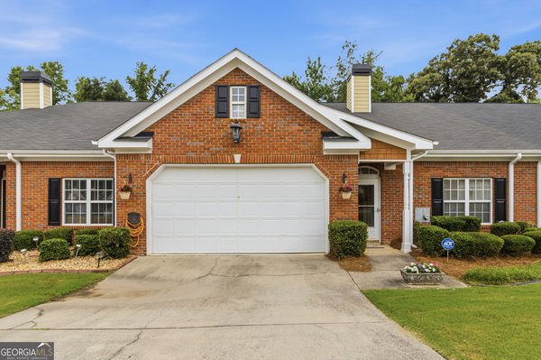 2510 Rosehill Circle, Lithia Springs
