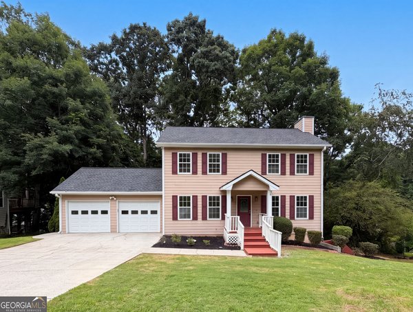 4615 Creek Bluff Drive, Buford