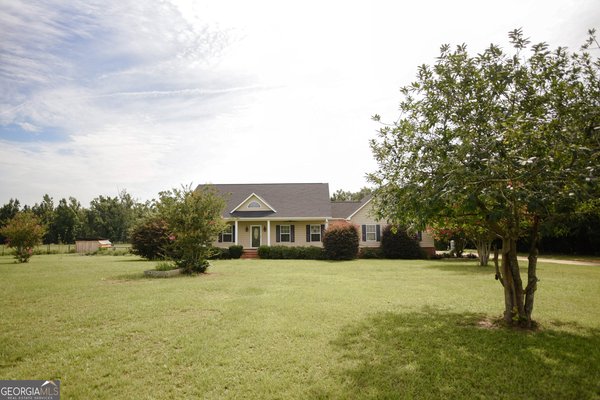 247 Darrell Thompson Road, Lyons