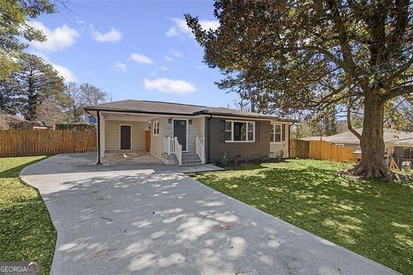 1406 Dorothy Drive, Decatur