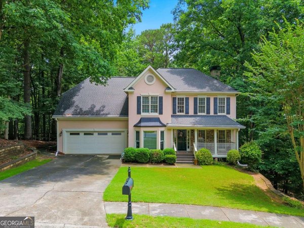 225 Colonial Drive, Woodstock
