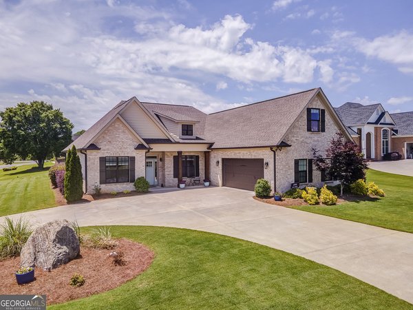 109 Mountain Laurel Calhoun