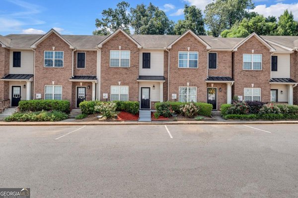 2827 Creek Bottom Court Gainesville