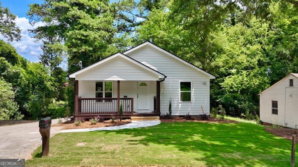 10 Roseway Circle, Rome