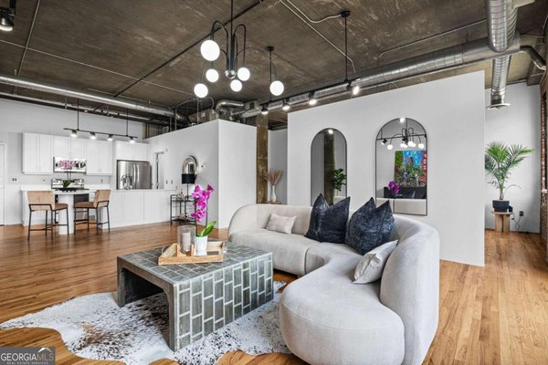 3235 Roswell Road, Atlanta
