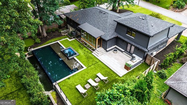 1036 Vistavia Circle, Decatur