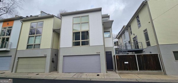 1345 Stirling Court, Atlanta