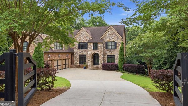 15625 Canterbury, Alpharetta