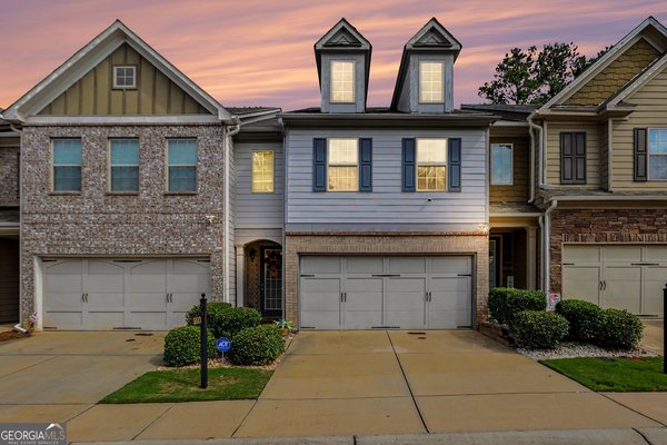 main picture of 5563 Radford Loop, Fairburn