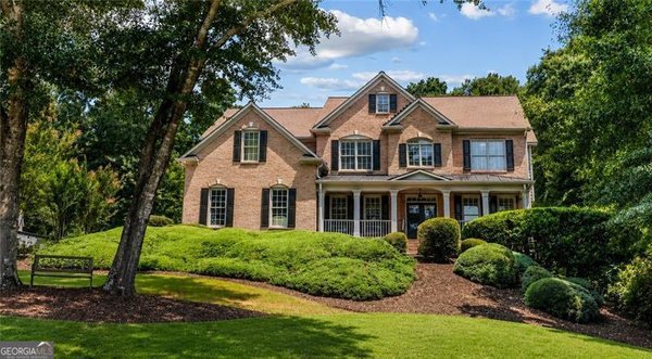 main picture of 1010 River Mist Drive, Suwanee