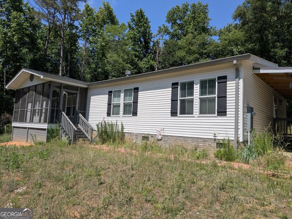 72 Farm Ln Royston