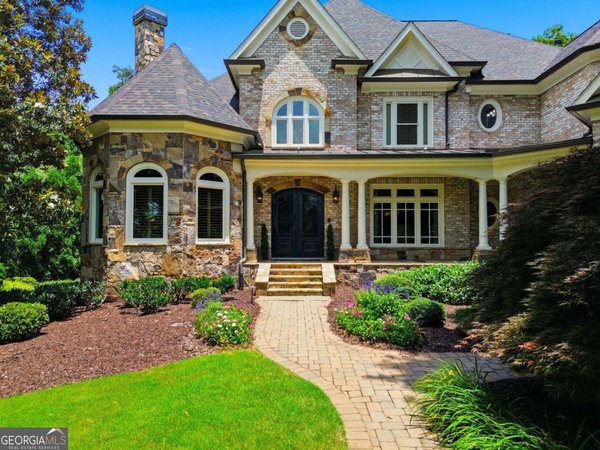 main picture of 2830 Manor Bridge Drive, Alpharetta
