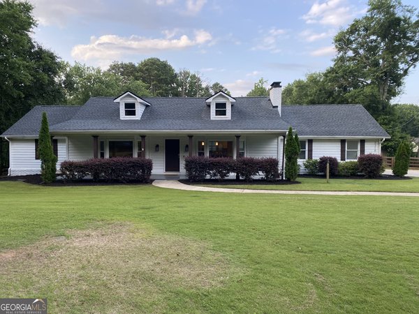 main picture of 2318 Echols Road, Cumming