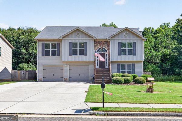 main picture of 1484 Dillard Heights Drive, Bethlehem