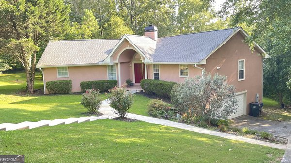 4221 Riverlake Way Snellville