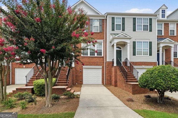 main picture of 1317 Thornborough Drive, Alpharetta