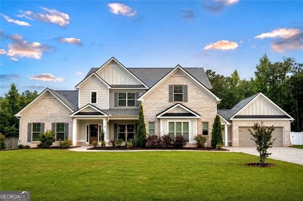 150 Peppertree Drive, Newnan