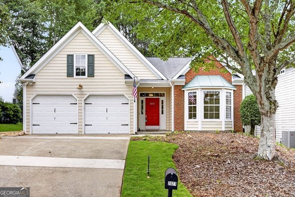2021 Crestview Way Woodstock