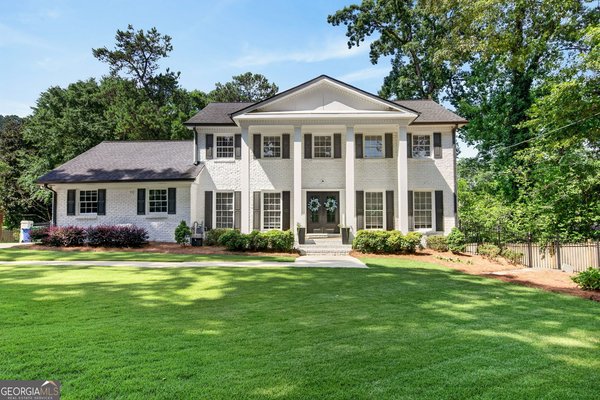 main picture of 4766 Chamblee Dunwoody Road, Atlanta