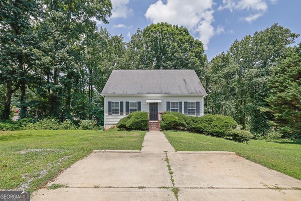 main picture of 5465 Mashburn Drive, Cumming