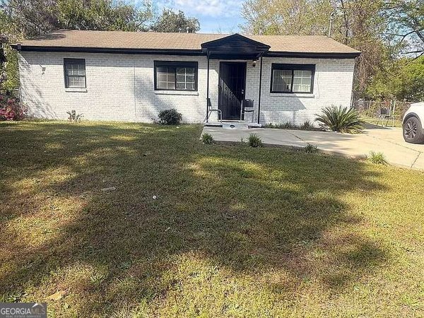 210 Madrid Street, Warner Robins
