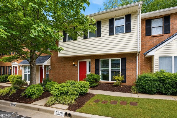 2270 Newport Landing, Alpharetta