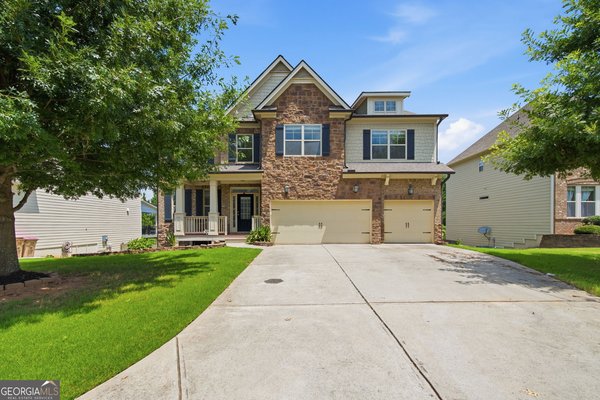 4235 Isabelline Bluff, Cumming