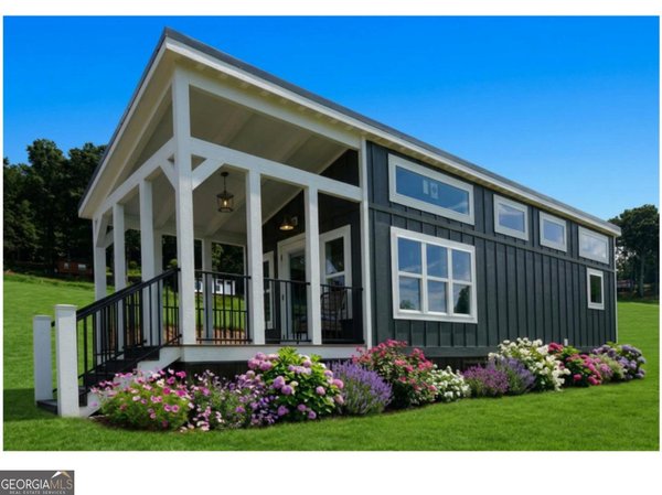 527 Saunders Road Franklin