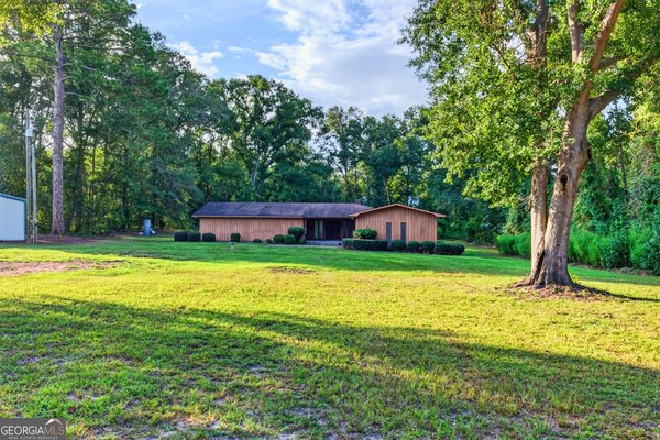 9441 Hwy 169, Glennville