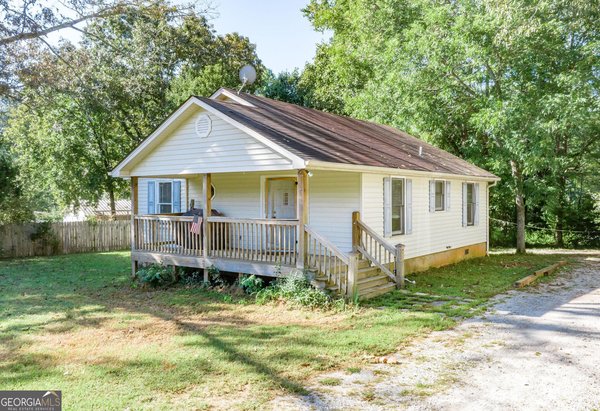1774 Highway 17 Clarkesville