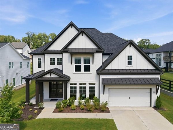 858 Keystone Drive, Woodstock