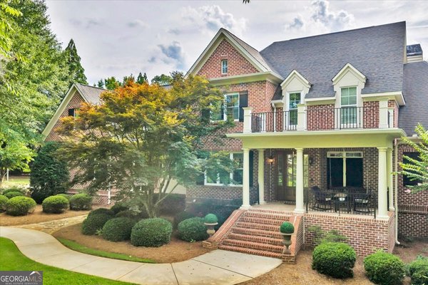 223 Walton Chase, Perry