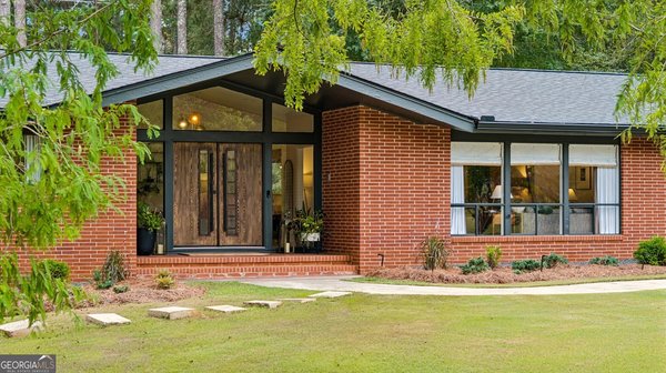 334 Luther Bailey Road, Senoia