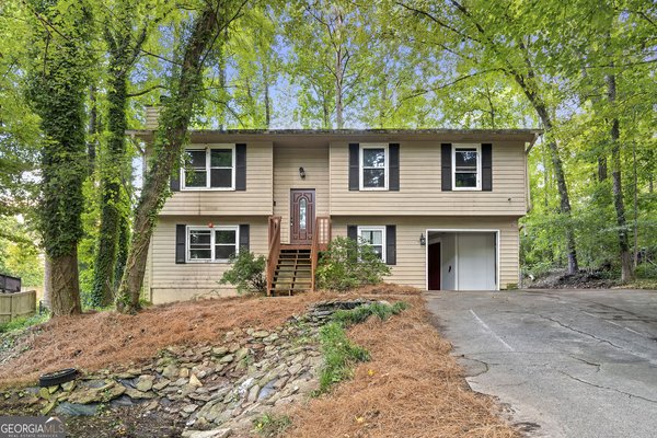 571 Tate Creek Court, Acworth
